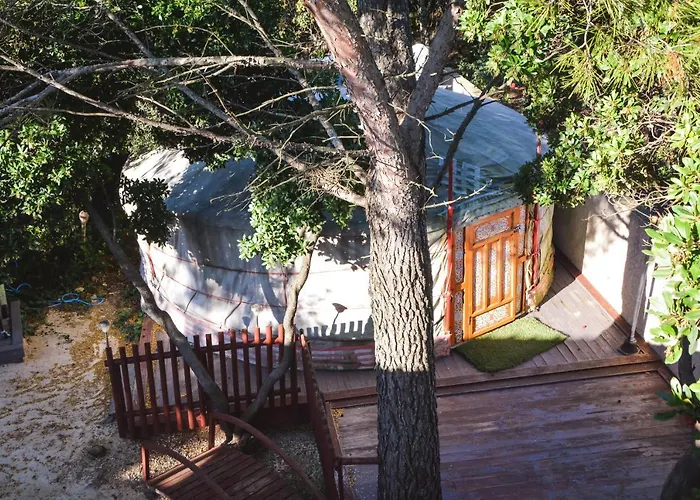 La Yourte De Nimes, Sauna, , Jacuzzi Piscine Et Aire De Jeux Privatif